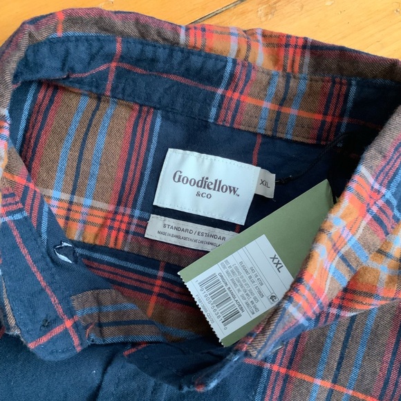 NEW Plaid Button Down Shirt - Picture 8 of 8